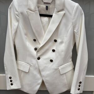 0P Cream Ivory White House Black Market Blazer with Silver Buttons